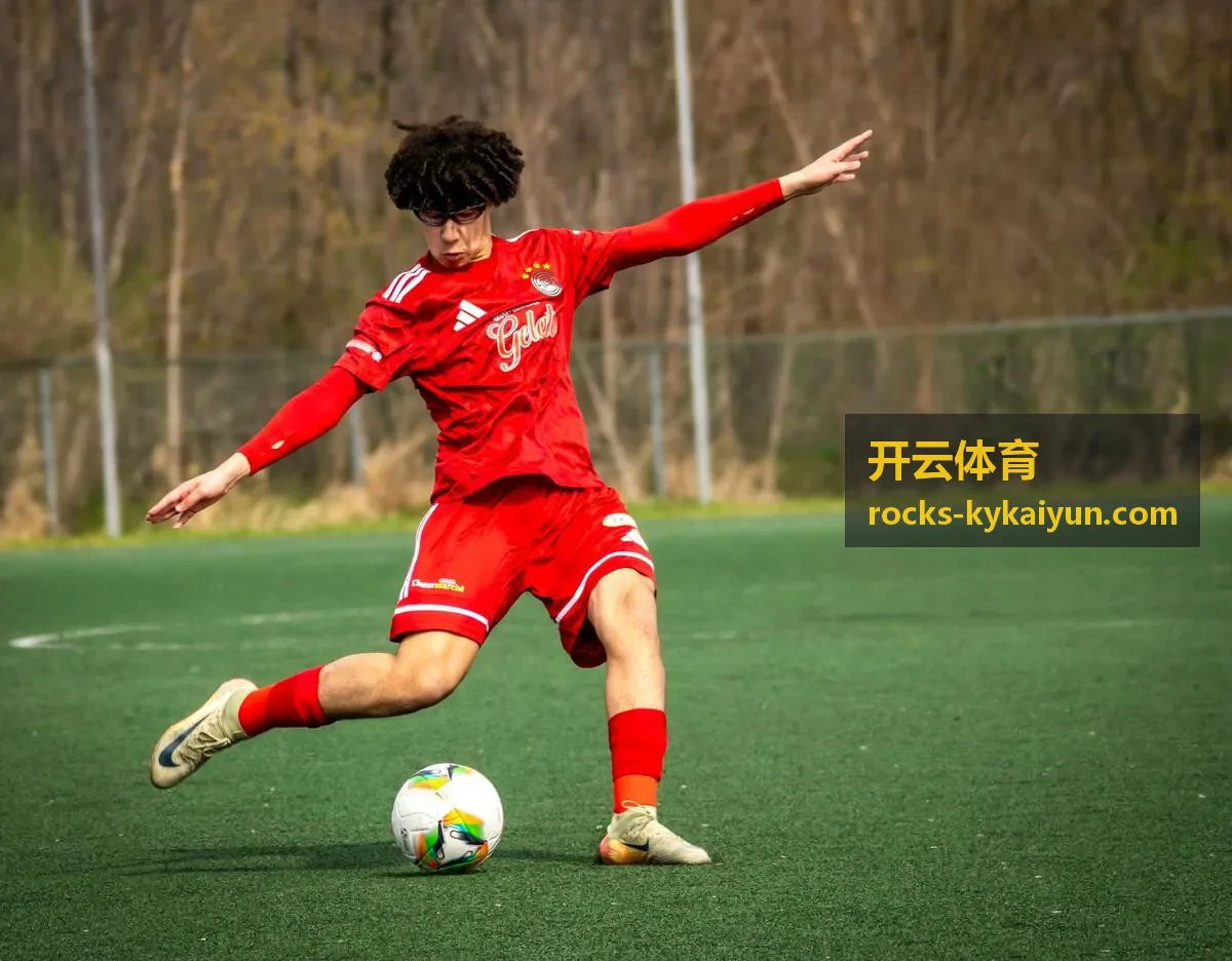 开云体育游泳技能培训教练林涛